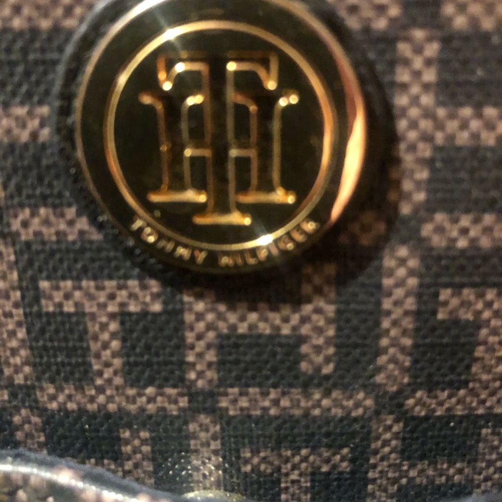 Tommy Hilfiger purse